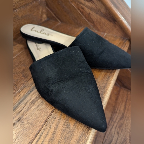 Lulu's Black Mules Size 7.5, Lorene Faux Suede Pointed-Toe - Picture 3 of 16